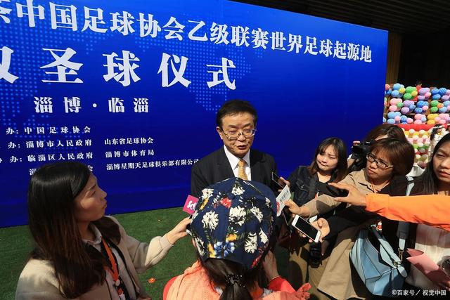 曼晚：曼联外租后卫阿马斯有望回归一线队，可省下买霍尔的费用